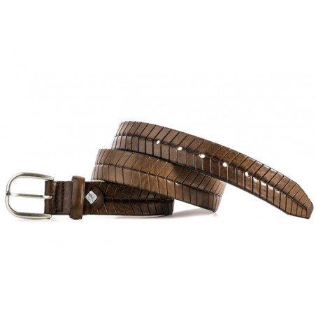 Cinturon de cuero grabado marron
